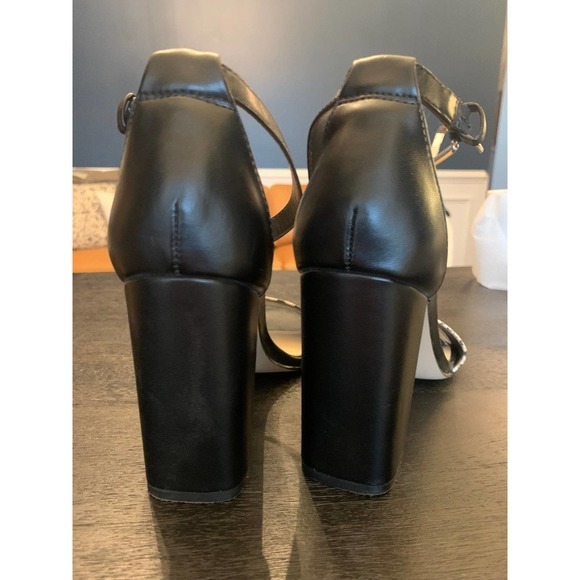 Nine West Women’s Black Abrah Ankle‎ Strap Snake Embossed Block Heels size 7.5 - Picture 4 of 4